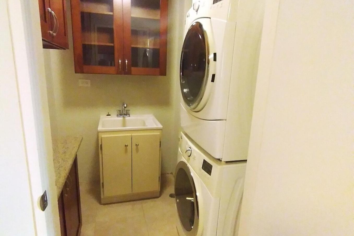 Spacious 4Bd25Ba Retreat Near Hospital & Tumon Tamuning Exterior photo